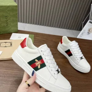 Designer Luxury Gucci Sneakers Black Silk Cowhide