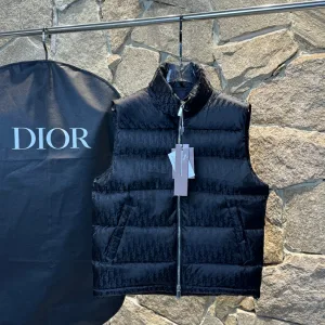 AAA Dior Down Jacket Red Goose Duck Nylon Satin Jacquard Premium Quality Pattern Zippered Pocket
