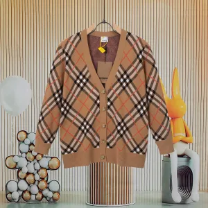 Super Clone Luxury Burberry Outerwear Red Wool Cashmere Jacquard Sophistication