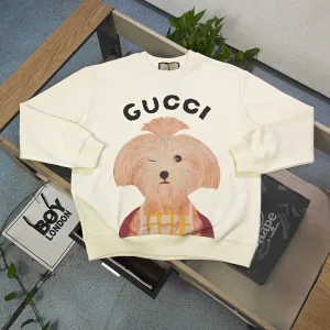 High Quality Luxury Gucci Sweatshirt Red Street Style A Touch Of Understated Luxury Autumn Winter And