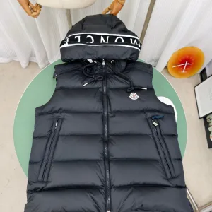 Designer Moncler Hoodies Red Duck Down Nylon Fabric Winter