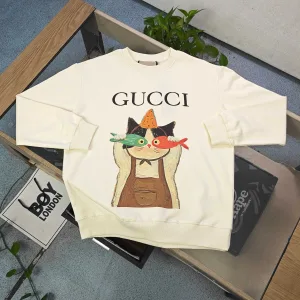 High Quality Gucci Sweatshirt Red Street Style A Touch Of Understated Luxury Autumn Winter And