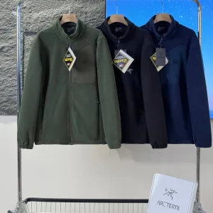 Luxury Designer Archaeopteryx Outerwear Red Fleece Fabric Simple And Elegant Style Soft Gentle Autumn Winter