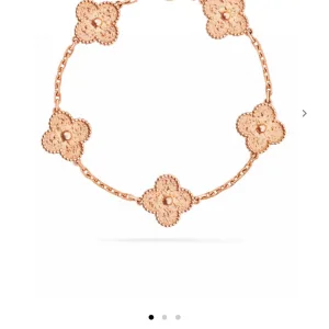 AAA Reps Van Cleef & Arpels Bracelet Yellow