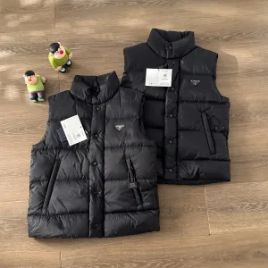 AAA Designer Prada Sleeveless Black Duck Down Nylon Autumn Winter And