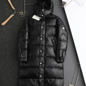 Luxury Moncler Outerwear Green Duck Down Nylon Suitable For All Body Types