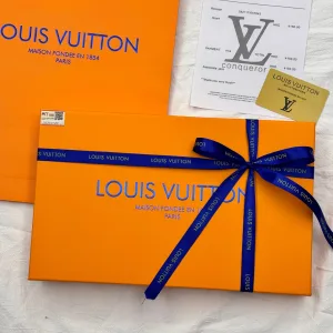 High Quality Reps Louis Vuitton Shawl Red Cashmere Jacquard Winter