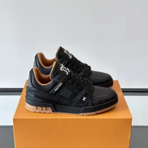 Designer Ami Sneakers Rubber Outsole Lace