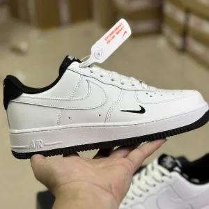 AAA Reps Nike Sneakers Red Even Stitching