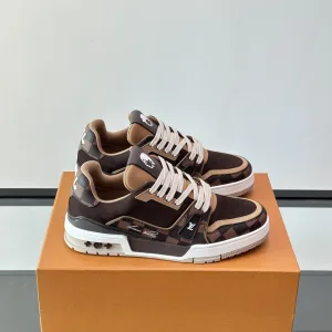 Luxury Louis Vuitton Sneakers Color