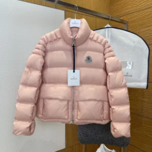 AAA Reps Moncler Down Jacket Red Duck Double-Layer Fabric Patch