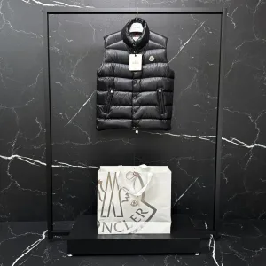 Reps Monk Vest Black Down