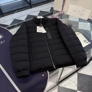 High Quality Designer Moncler Outerwear Color Down Light Business