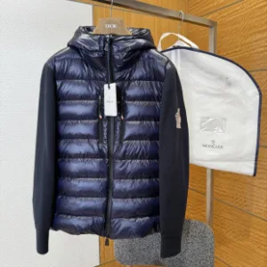 High Quality AAA Moncler Down Jacket Red Nylon Knitted Fabric Simple And Elegant Even Stitching