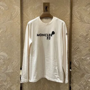 AAA Reps Moncler Long-Sleeved T-Shirt Red Cotton Wool Modal Autumn Winter Early