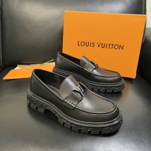 Luxury Louis Vuitton Cowhide Leather Shoes