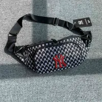 Reps AAA Gucci Waist Bag Red Embroidery