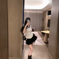1:1 Prada Short-Sleeved Shirts