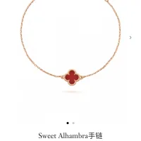 Reps Van Cleef & Arpels Bracelet Red