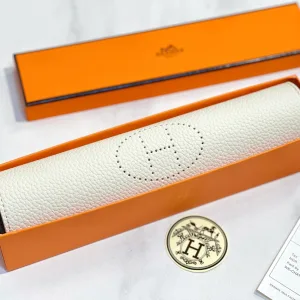Luxury High Quality Hermès Cowhide Keychain