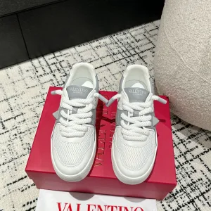 Luxury Super Clone Valentino Casual Shoes Pink Sheepskin Cowhide Mesh Tpr Outsole Lace Patch