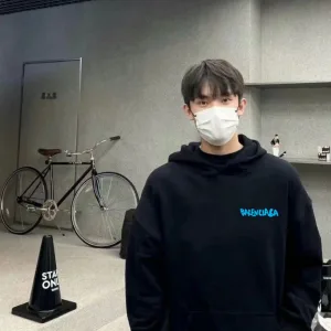 Reps Luxury Balenciaga Hoodie Red Cotton Long-Staple Spring Autumn