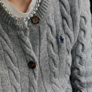 Luxury Ralph Lauren Sweaters Red Cashmere Cable Knit Sophistication Autumn Embroidery
