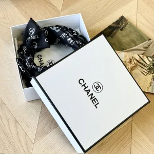 High Quality Designer Chanel Lace Set