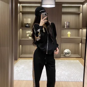1:1 Luxury Burberry Plaid Suit