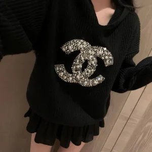 High Quality Chanel Long-Sleeved Sweater