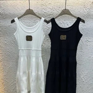 High Quality Luxury Miu Miu Gold Vest