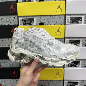 Luxury Balenciaga Sneakers
