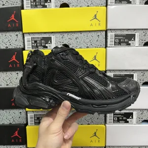 Luxury Balenciaga Sneakers
