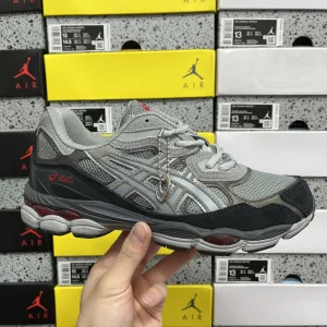 High Quality Asics Running Shoes Brown