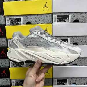 AAA Adidas Running Shoes White