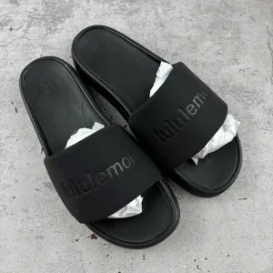 Reps Lululemon Slippers