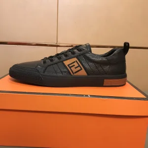 1:1 Fendi Cowhide Casual Shoes