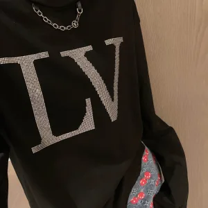 High Quality Louis Vuitton Stone Long-Sleeved T-Shirt