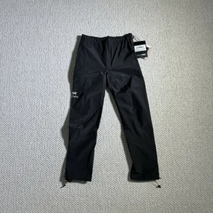 Luxury Archaeopteryx Gt Black Gore-Tex Adhesive