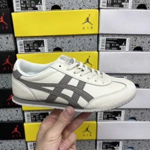 High Quality Asics Sneakers