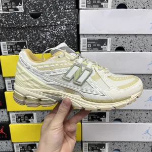 AAA New Balance Running Shoes