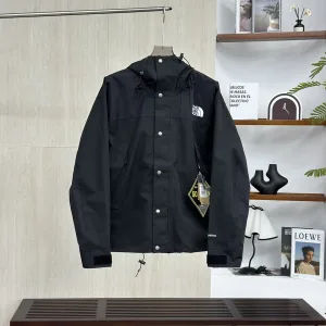 Luxury Reps North Windproof Jacket Black