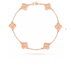 Designer AAA Van Cleef & Arpels Bracelet Red