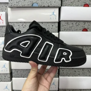 High Quality Nike Sneakers Black
