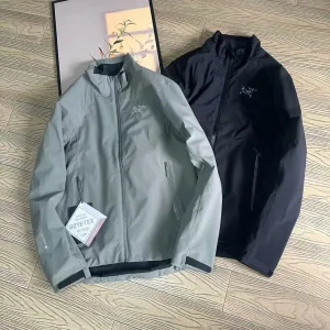 Luxury Designer Archaeopteryx Coat Green Running Spring