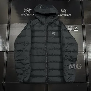 Luxury Archaeopteryx Outerwear Red Goose Down Nylon Fabric Winter Embroidery Zippered Pocket