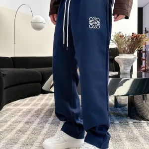 Designer Loewe Casual Pants Red Delicate And Soft To The Touch Autumn Winter