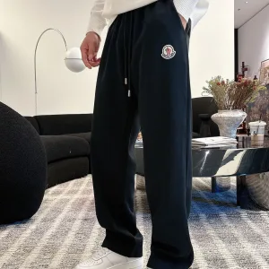 AAA Moncler Casual Pants Red Delicate And Soft To The Touch Winter