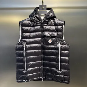 1:1 Moncler Vest For Autumn