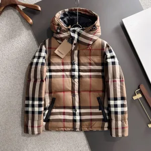 AAA Designer Burberry Down Jacket Red Goose Duck Nylon Premium Quality Zippered Pocket